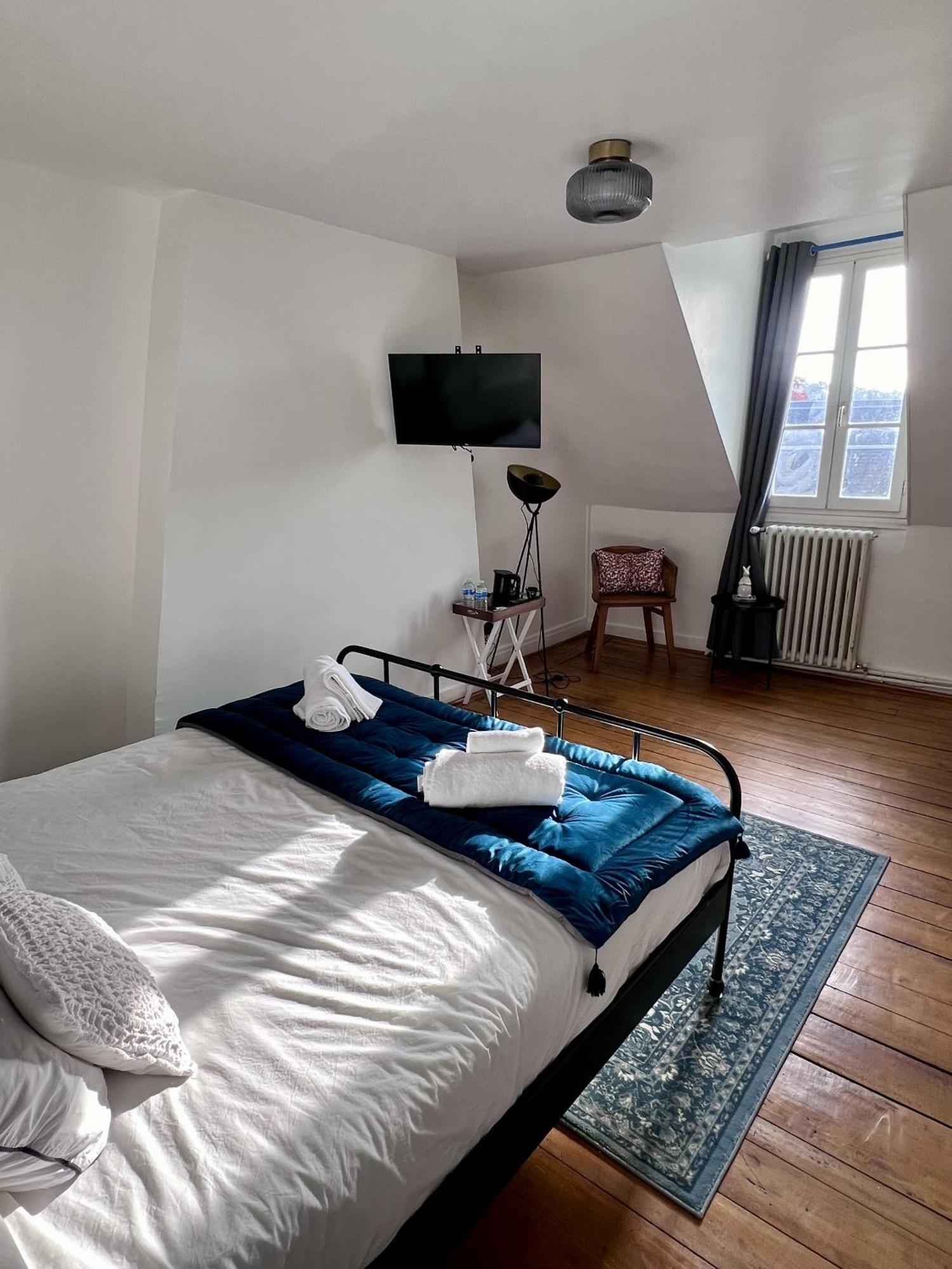 Maison Pol Amboise Bilik gambar
