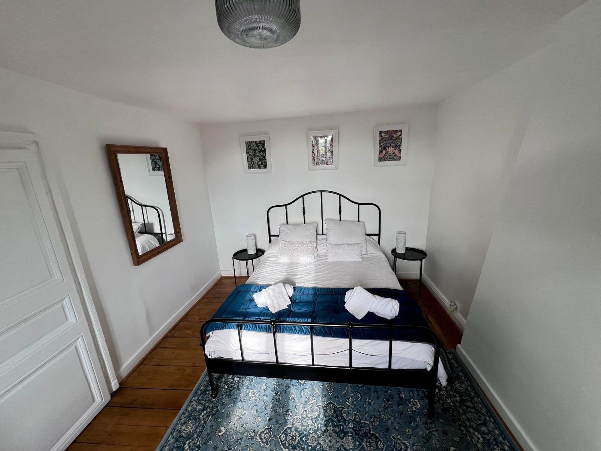Maison Pol Amboise Bilik gambar