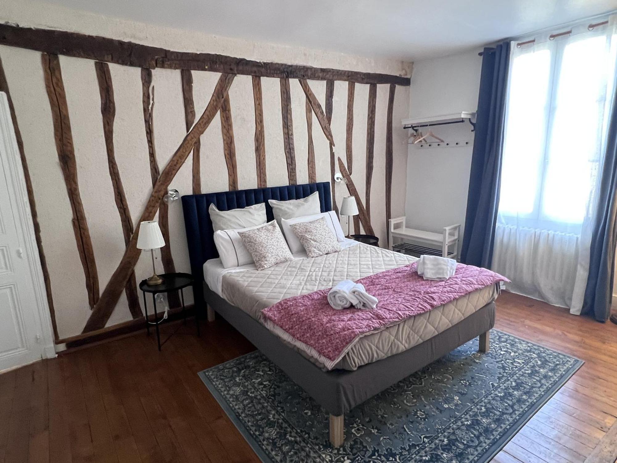 Maison Pol Amboise Bilik gambar